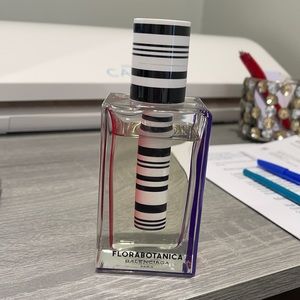 Florabotanica perfume